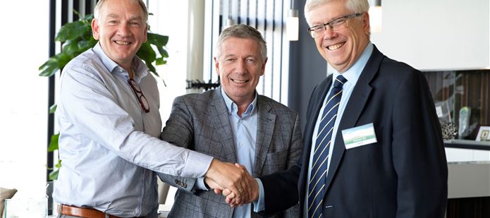 CABI signs MoU with Koppert to work together on sustainable controls to fight invasive pests and weeds